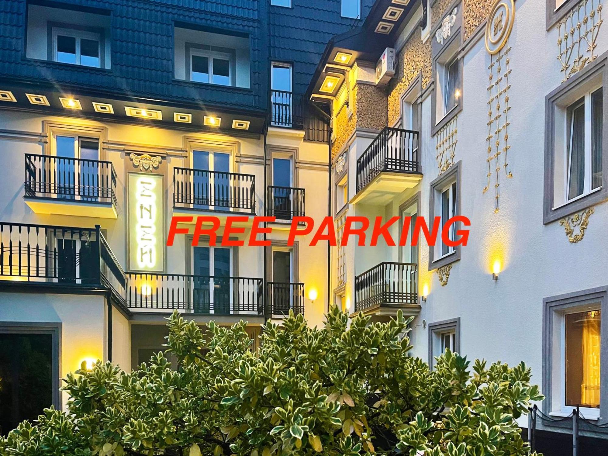 Penthouse Apartment In Hotel Eney Leopoli Esterno foto